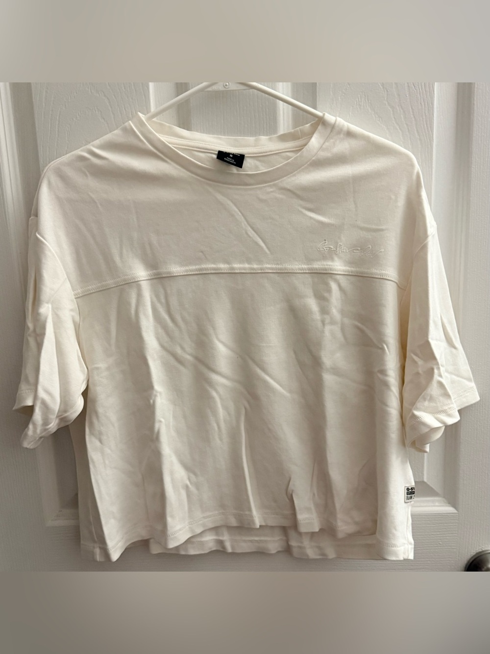 GStar: Women’s Creamy White Short-Sleeve Boxy Crewneck Shirt